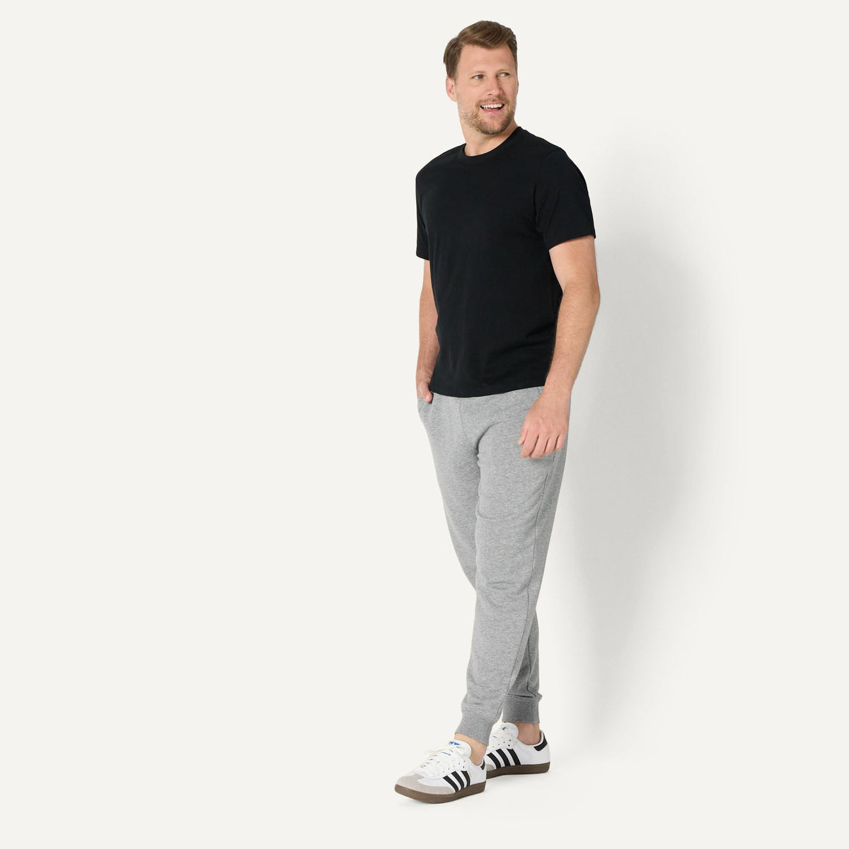 Amazon Essentials Men's Relaxed Fit Cotton Jersey T-Shirt, Soft Fabric