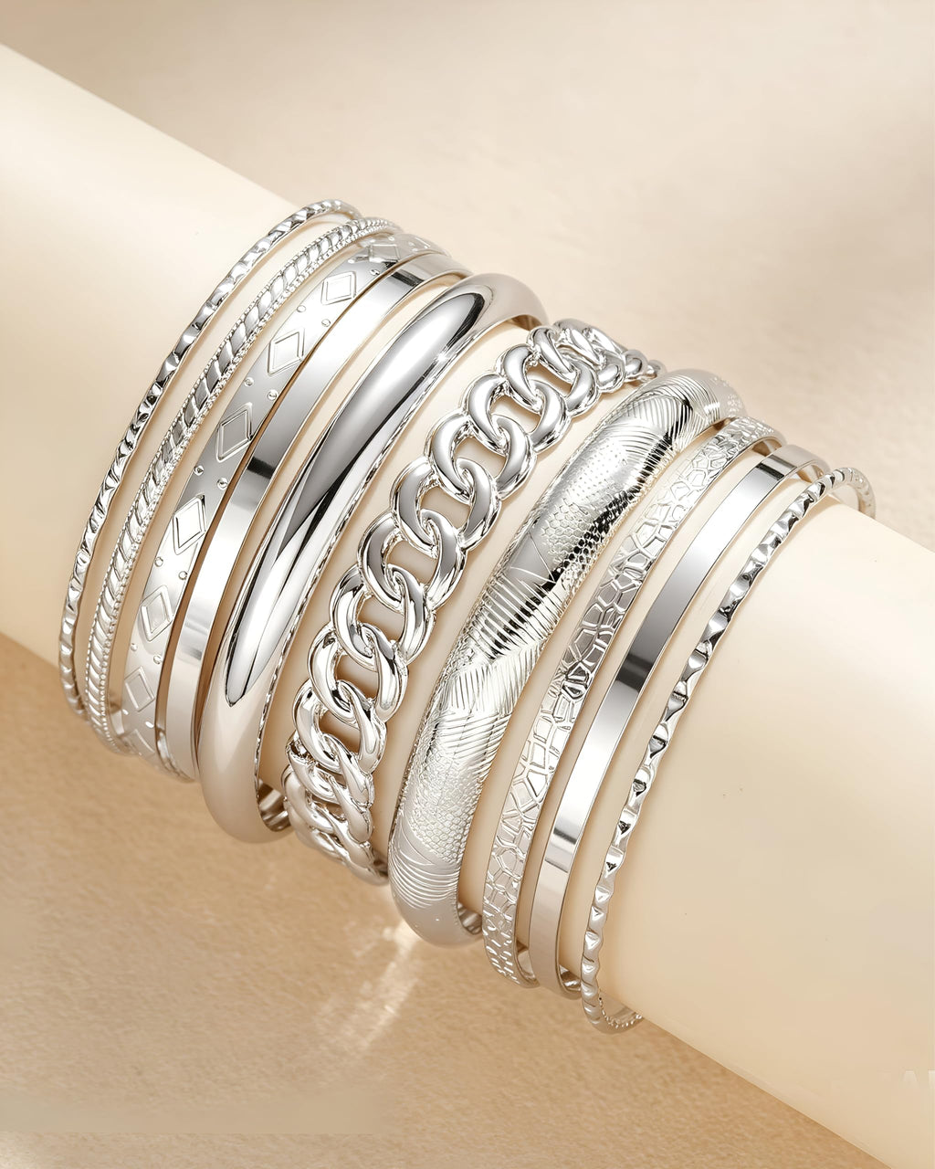 ÌF ME Gold Bangle Bracelets for Women, Indian Bangles Stackable Set, Multi Layer Textured 18K Gold Plated Chunky Bracelets Boho Jewelrys Set